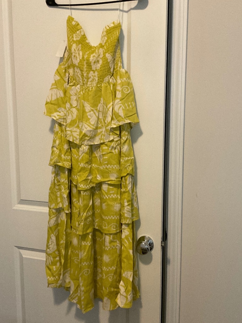 IT’s Fashion Size Small Maxi Ruffle Tier dress